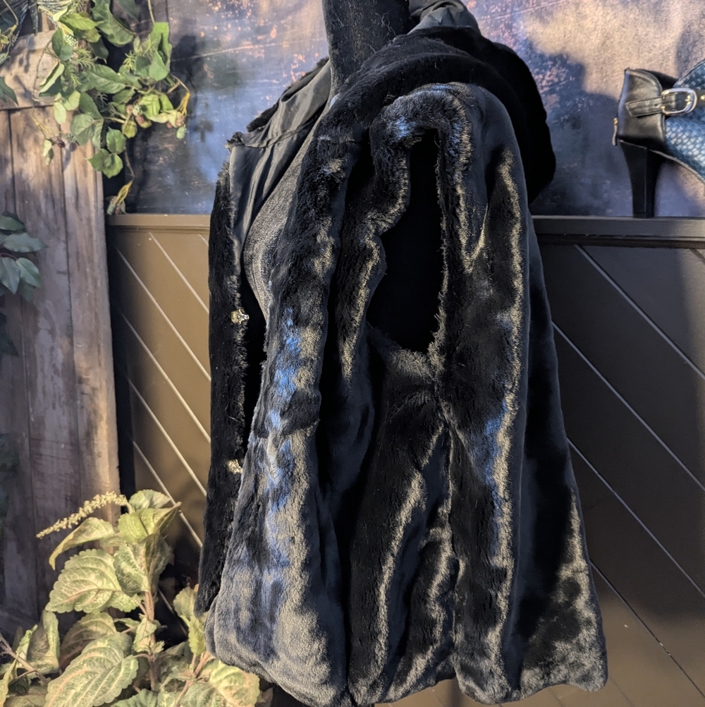 Amazing Hooded Faux Fur Vest.